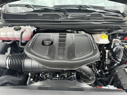 Used 2025 RAM 1500 Tungsten w/ Towing Technology Group AWD/4WD image 12