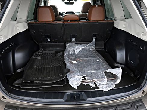 Used 2019 Subaru Forester Touring w/ Popular Package #3 image 32