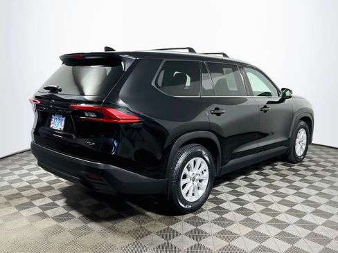 Certified 2024 Toyota Grand Highlander AWD image 7
