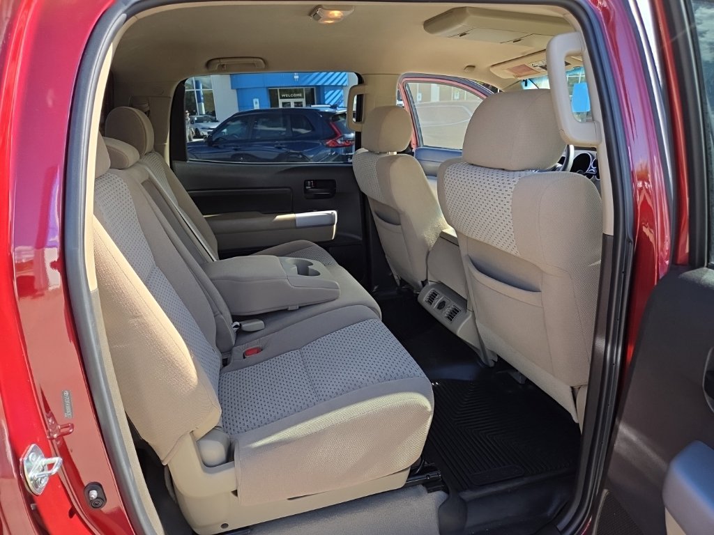 Used 2008 Toyota Tundra 4x4 CrewMax w/ Tow Pkg image 15