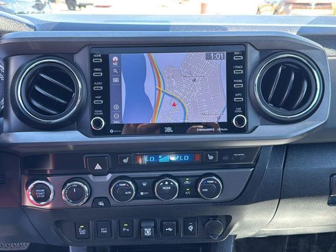 Used 2023 Toyota Tacoma TRD Off-Road w/ TRD Premium Off Road Package image 19