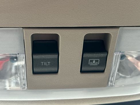 Used 2014 Lincoln MKX AWD w/ Equipment Group 102A image 14