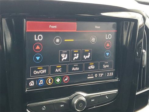 Used 2021 Chevrolet Traverse LS image 16