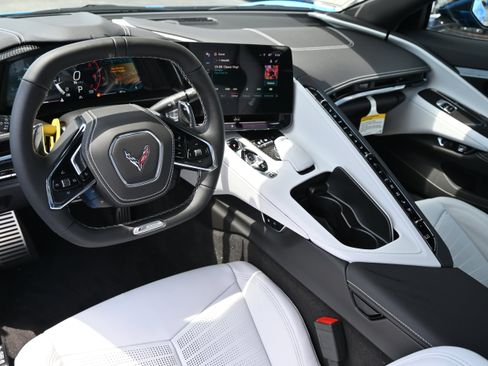 New 2025 Chevrolet Corvette E-Ray image 3