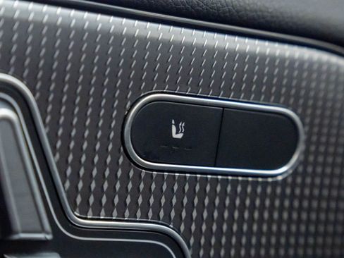 Used 2021 Mercedes-Benz GLA 250 4MATIC image 29