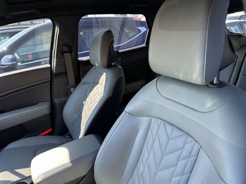 Used 2024 Kia Sportage X-Line w/ X-Line Premium Package image 8