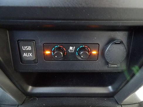 Used 2016 Toyota 4Runner Limited AWD/4WD image 31