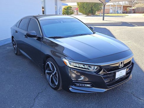 Used 2020 Honda Accord Sport image 4