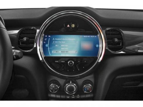 Used 2022 MINI Cooper 4-Door Hardtop image 10