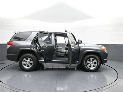 Used 2011 Toyota 4Runner SR5 w/ Premium Pkg w/Leather AWD/4WD image 41