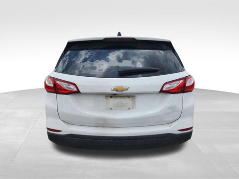 Used 2021 Chevrolet Equinox LS FWD image 8