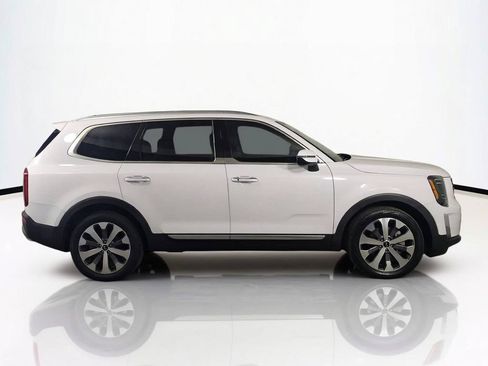 Used 2021 Kia Telluride S FWD image 4
