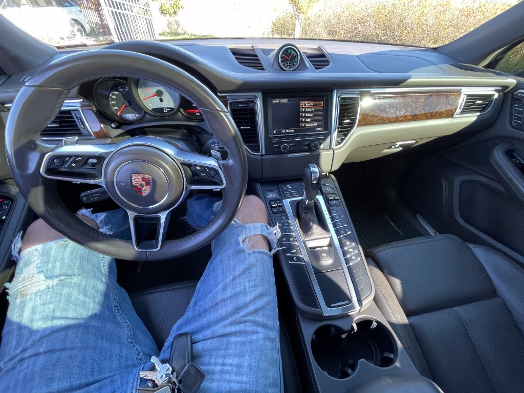 Used 2015 Porsche Macan S AWD/4WD image 4