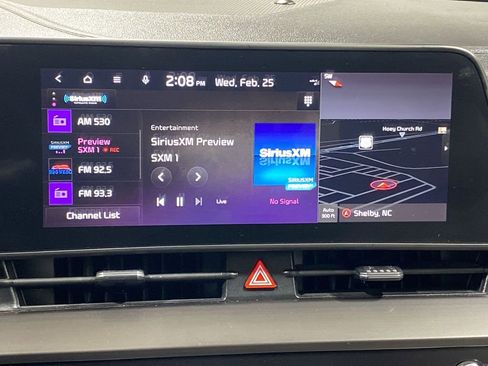 Used 2023 Kia Sportage EX image 12