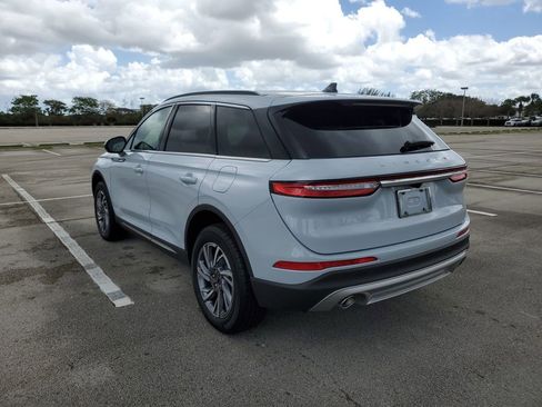 New 2026 Lincoln Corsair Premiere image 3