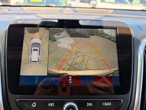 Used 2018 Chevrolet Equinox Premier AWD/4WD image 20
