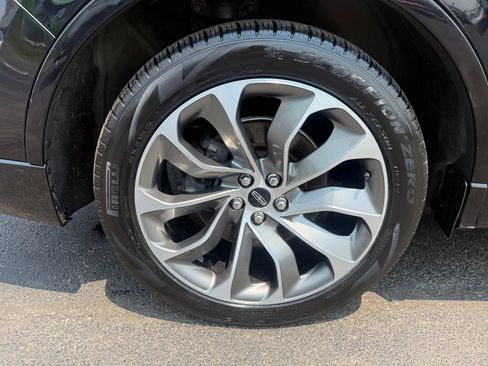 Used 2022 Lincoln Aviator Grand Touring w/ Equipment Group 301A AWD/4WD image 55