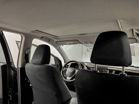 Used 2015 Toyota RAV4 XLE AWD/4WD image 13