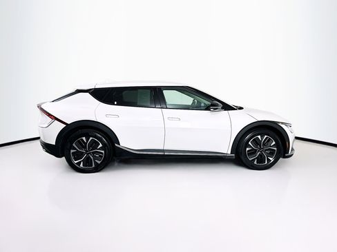 Used 2024 Kia EV6 Light RWD image 10