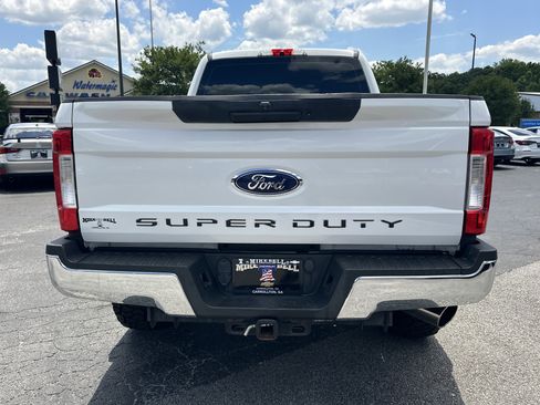 Used 2017 Ford F250 XL w/ Power Equipment Group AWD/4WD image 7
