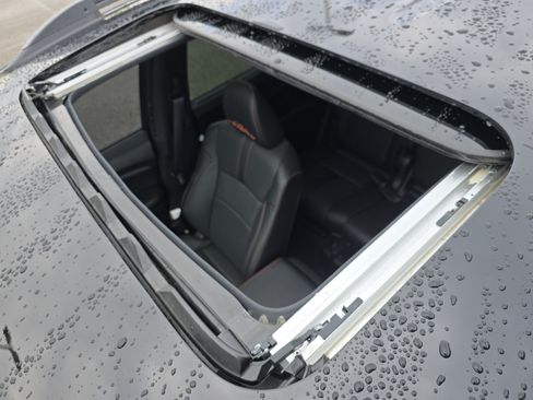 Used 2025 Honda Passport TrailSport image 4