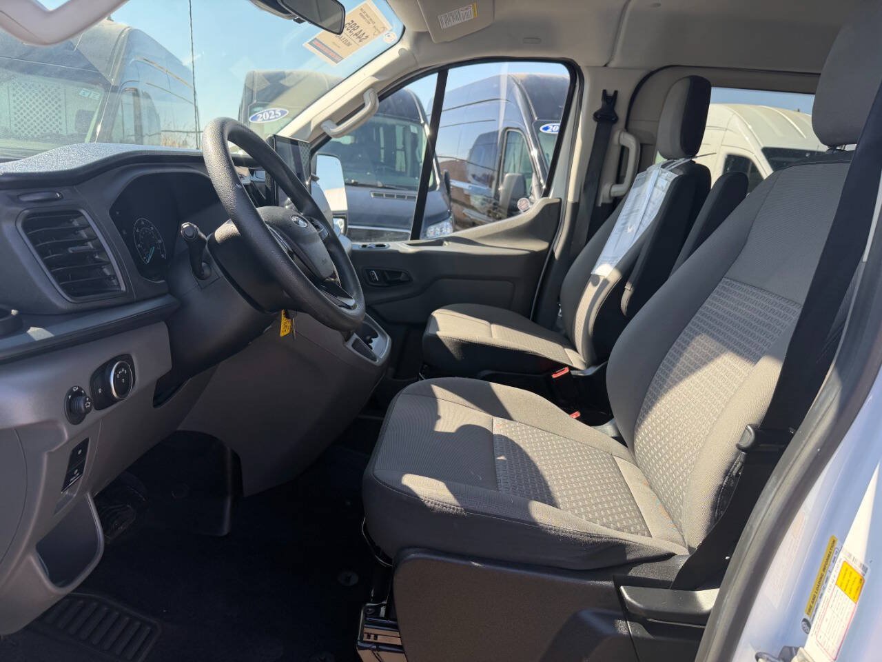 Used 2024 Ford Transit 350 XLT RWD image 12