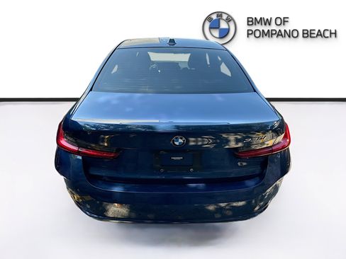 Used 2023 BMW 330i Sedan w/ Premium Package RWD image 5