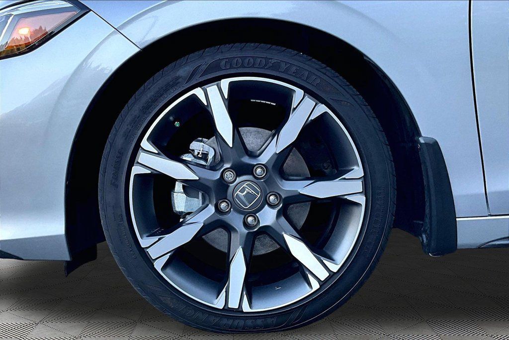 Used 2025 Honda Civic Sport Touring image 24
