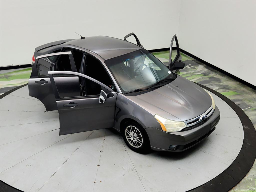 Used 2011 Ford Focus SE w/ 201A Rapid Spec Order Code FWD image 38