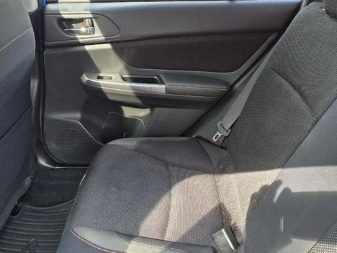 Used 2016 Subaru Crosstrek 2.0i Premium w/ Moonroof Package image 16