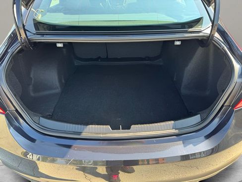 Used 2023 Chevrolet Malibu LT image 9