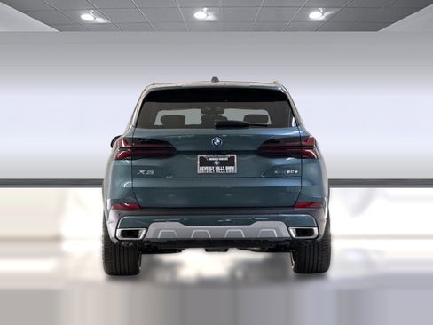 New 2026 BMW X5 xDrive50e image 9