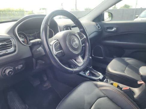 Used 2020 Jeep Compass Limited w/ Safety & Security Group AWD/4WD image 27