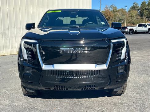 New 2025 GMC Sierra EV Denali image 3