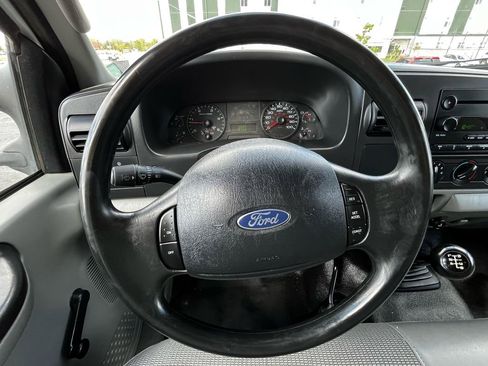 Used 2006 Ford F350 XL AWD/4WD image 15