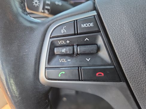 Used 2017 Hyundai Elantra Value Edition w/ Cargo Package image 29