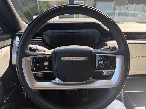Used 2024 Land Rover Range Rover Long Wheelbase Autobiography AWD/4WD image 19
