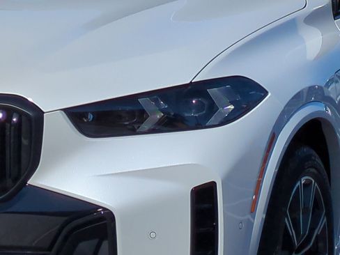 New 2026 BMW X5 xDrive50e w/ M Sport Package image 6