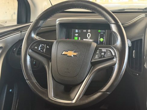 Used 2015 Chevrolet Volt FWD image 25