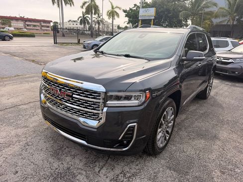 Used 2021 GMC Acadia Denali w/ Denali Technology Package FWD image 3