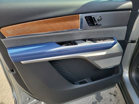 New 2026 Cadillac Vistiq Premium Luxury image 32