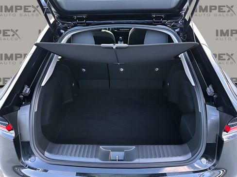 Used 2025 Toyota Prius LE image 25