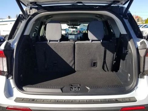 New 2026 Ford Explorer Active image 12