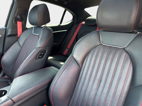 Used 2023 Genesis G70 2.0T w/ Sport Prestige Package image 22