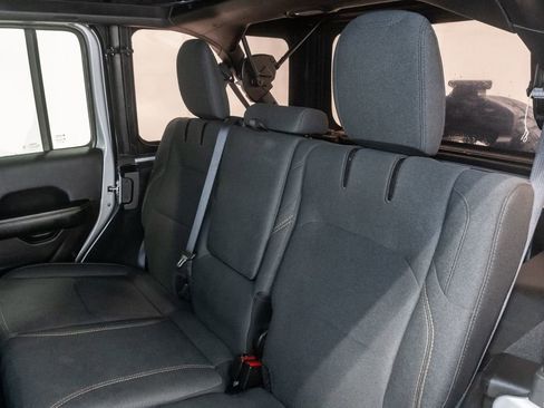 Used 2024 Jeep Wrangler Unlimited Sahara AWD/4WD image 26