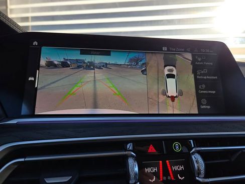 Used 2021 BMW X7 xDrive40i w/ Premium Package image 27