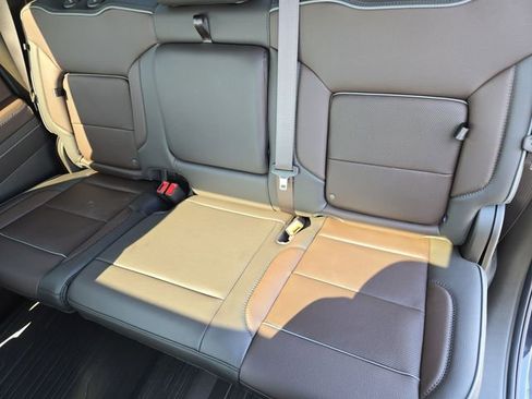 New 2025 GMC Sierra 2500 Denali w/ Denali Reserve Package image 26