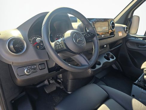 New 2026 Mercedes-Benz Sprinter 2500 image 10