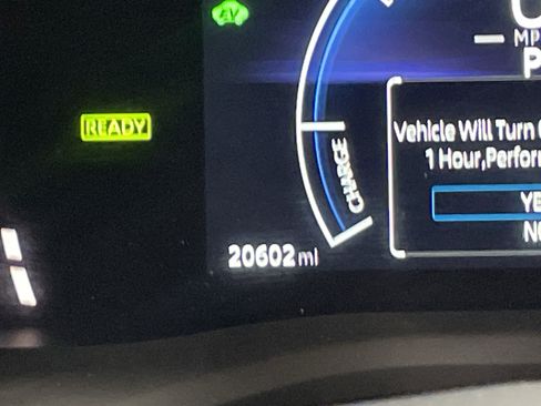 Certified 2025 Toyota Camry SE FWD image 21