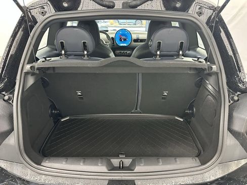 Certified 2025 MINI Cooper 2-Door Hardtop image 5